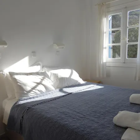 Glarontas Apartment