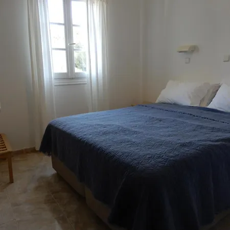 Glarontas Apartment