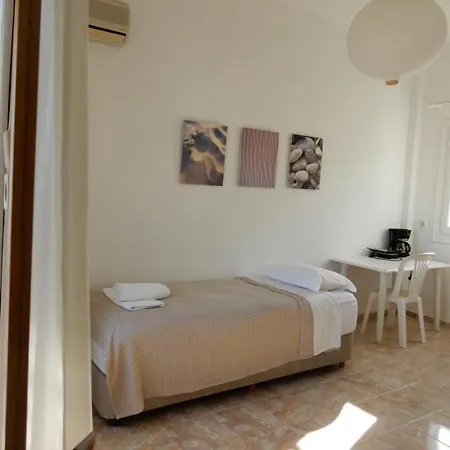 Apartment Glarontas *