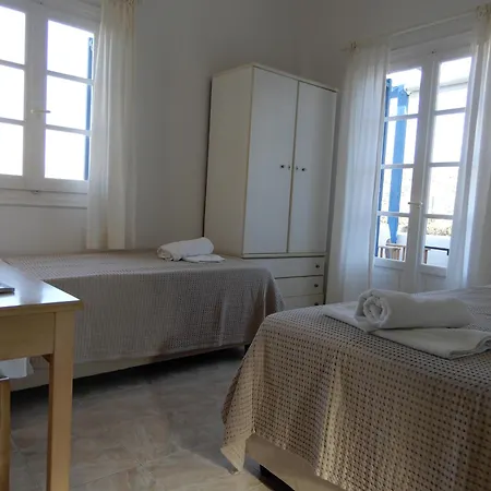 Glarontas Apartment *