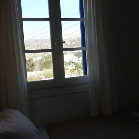 Apartament Glarontas *