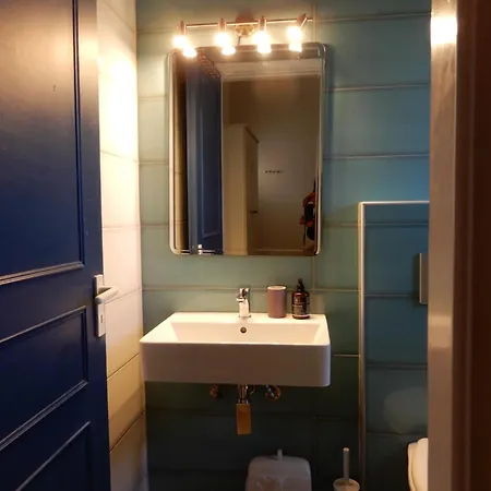 Glarontas Apartment
