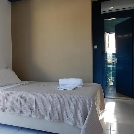 Glarontas Apartment