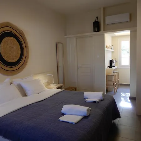 Glarontas Apartment