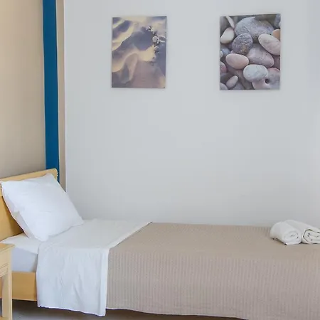 Glarontas Apartment