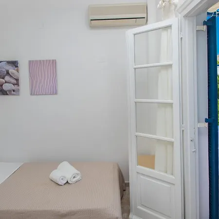 Glarontas Apartment