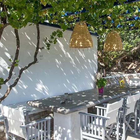 Glarontas Apartment Galissas