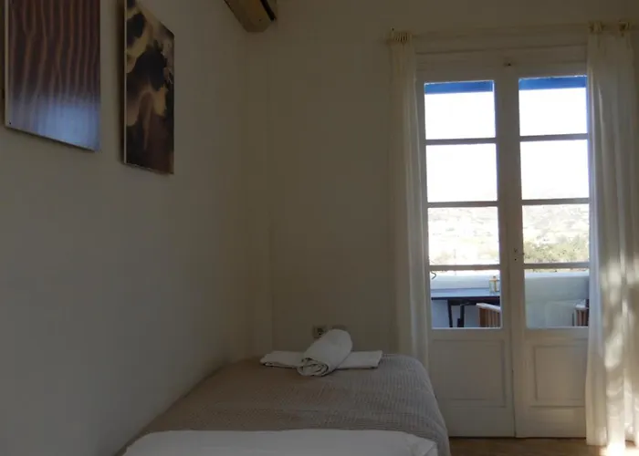 Glarontas Appartement *