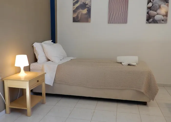 Glarontas Appartement *